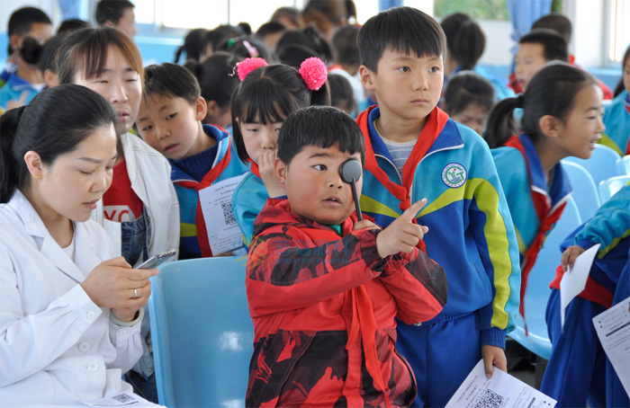 6月6日爱眼日，普瑞眼科走进新区源泰小学