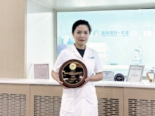 天津普瑞眼科医院张海燕荣获全飞秒有效4.0科普品质认证官
